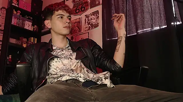 Snapshot of Mickey_Magic chatting on 03/20/25, 12:11 Mickey Magic online show from 03/20/25, 12:11