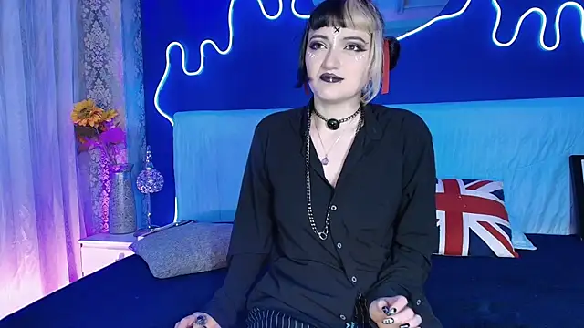 JeanneSabatier online show from 05/21/26, 07:43