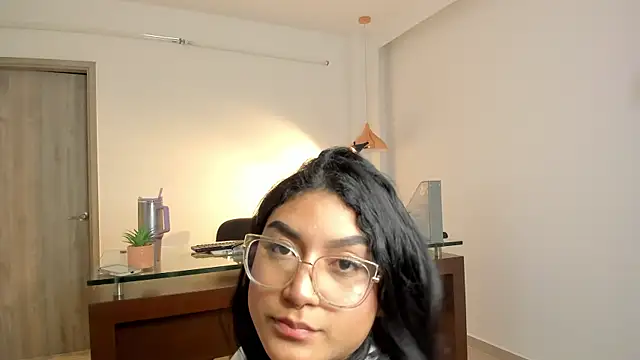 Snapshot of Camila_Mason chatting on 02/08/25, 04:25 Camila Mason online show from 02/08/25, 04:25