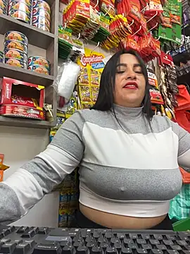 Miia Jazmin online show from 11/18/25, 03:16