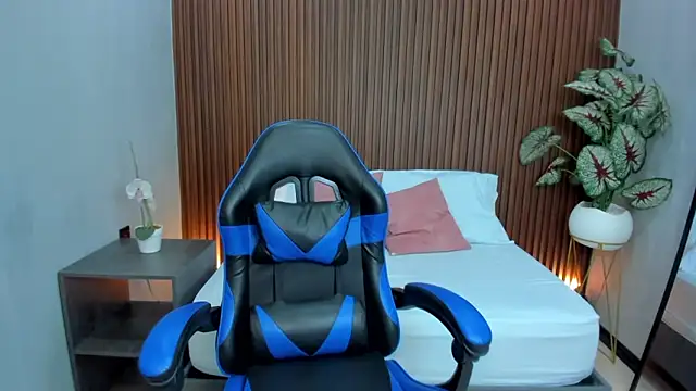 adarna13  online show from 02/27/26, 07:47