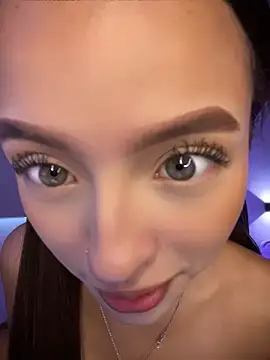 Sofia18 pinkk online show from 04/07/26, 08:09