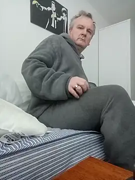 Snapshot of Paolo7619 chatting on 03/06/25, 10:30 Paolo7619 online show from 03/06/25, 10:30