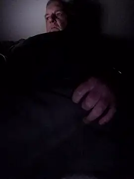 Snapshot of Paolo7619 chatting on 11/03/25, 04:36 Paolo7619 online show from 11/03/25, 04:36