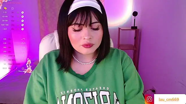 Snapshot of isabella1616 chatting on 03/06/25, 03:35 isabella1616 online show from 03/06/25, 03:35