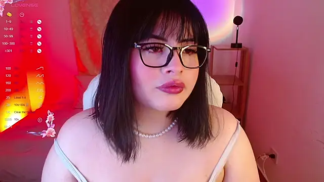 Snapshot of isabella1616 chatting on 03/13/25, 05:00 isabella1616 online show from 03/13/25, 05:00