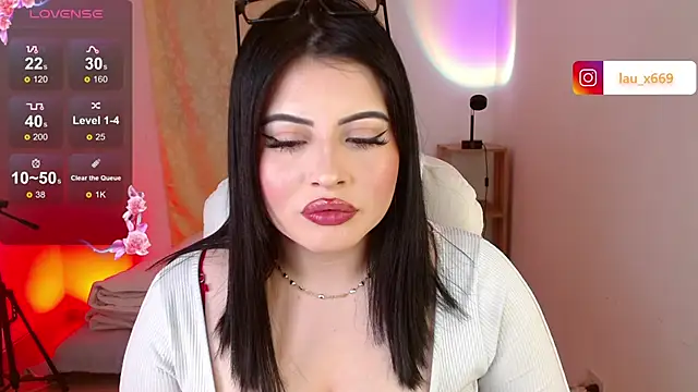 Snapshot of isabella1616 chatting on 09/26/25, 02:26 isabella1616 online show from 09/26/25, 02:26