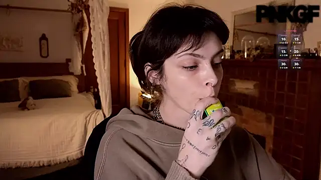 bunnierotten online show from 02/04/25, 06:06