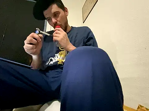 Snapshot of almighty_d chatting on 11/11/25, 04:45 almighty d online show from 11/11/25, 04:45