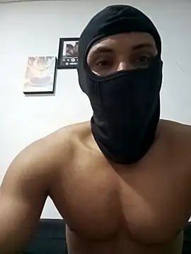 owen2992 online show from 02/13/25, 03:07