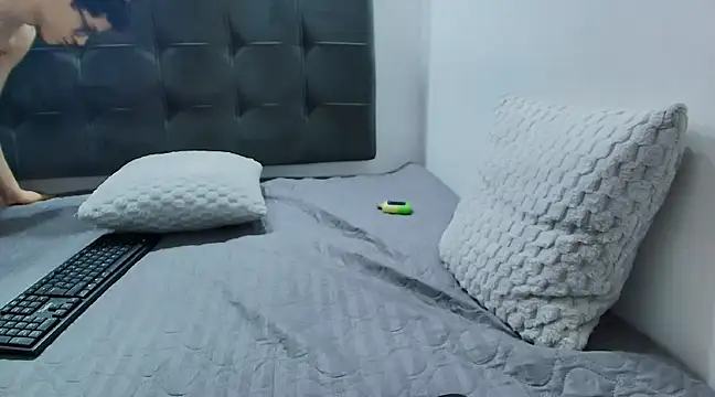 wolfandsky online show from 02/11/25, 05:29