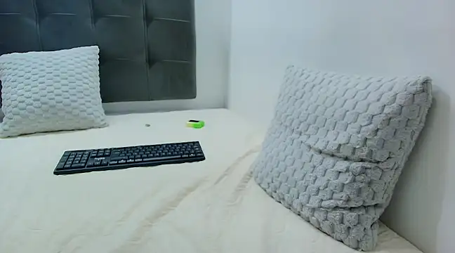 wolfandsky online show from 02/13/25, 05:44