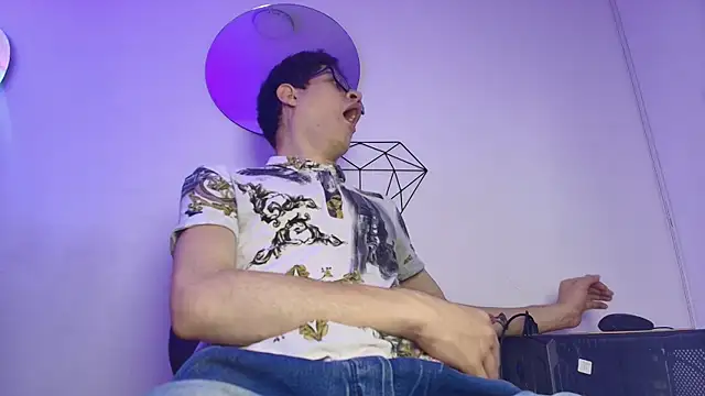 wolfandsky online show from 10/22/25, 11:54