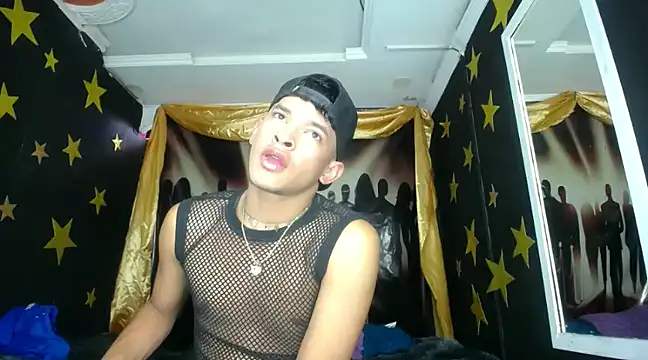 Snapshot of SoyAntho_ABR chatting on 01/21/25, 07:39 SoyAntho ABR online show from 01/21/25, 07:39