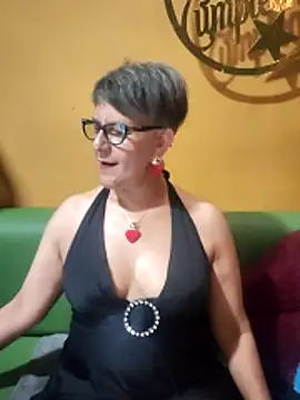 ilonna2025 online show from 02/26/26, 08:52