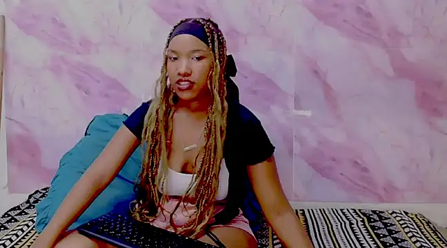 EroticSexyPrada online show from 02/22/25, 07:03