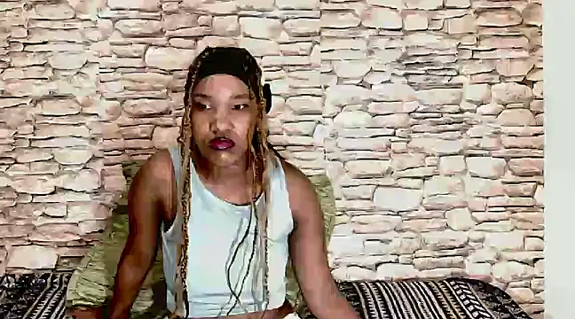 EroticSexyPrada online show from 02/26/25, 04:36