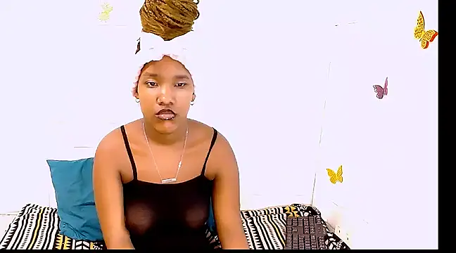 EroticSexyPrada online show from 03/06/25, 10:58