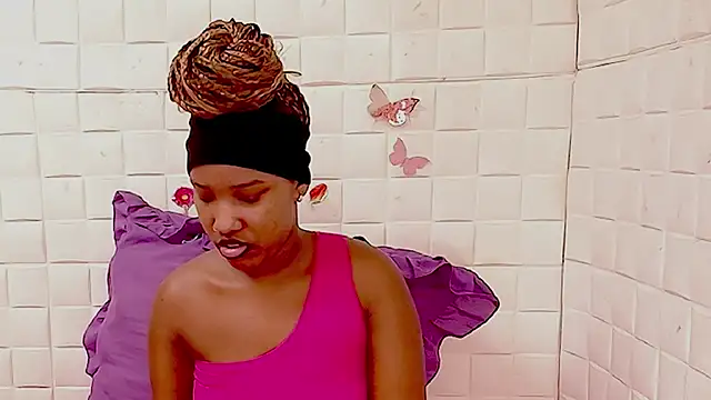 EroticSexyPrada online show from 03/04/26, 04:40