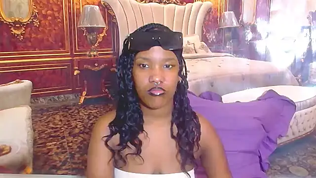 EroticSexyPrada online show from 04/07/26, 06:08