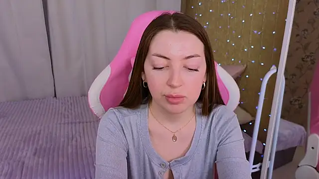 Ann moon   online show from 02/01/25, 03:18