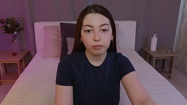 Ann moon   online show from 03/18/26, 01:25