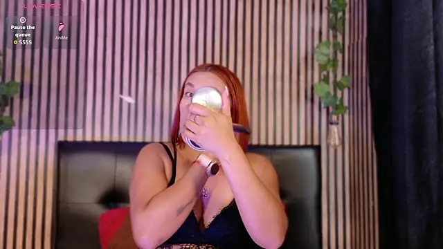 Sophie new25 online show from 10/03/25, 01:41