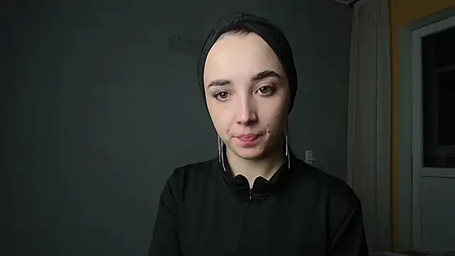 Snapshot of Eva_Gloryy chatting on 01/27/25, 09:00 Eva Gloryy online show from 01/27/25, 09:00