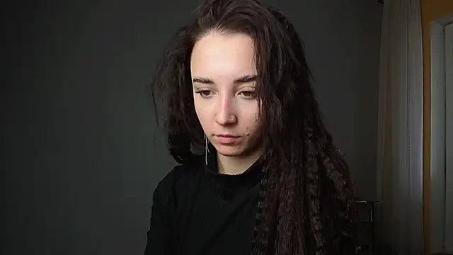 Snapshot of Eva_Gloryy chatting on 02/11/25, 12:48 Eva Gloryy online show from 02/11/25, 12:48