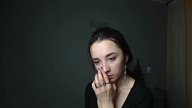 Snapshot of Eva_Gloryy chatting on 02/12/25, 06:09 Eva Gloryy online show from 02/12/25, 06:09