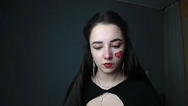 Snapshot of Eva_Gloryy chatting on 02/14/25, 08:26 Eva Gloryy online show from 02/14/25, 08:26