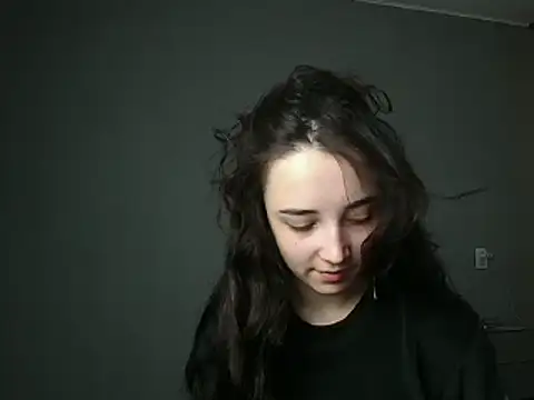 Snapshot of Eva_Gloryy chatting on 03/01/25, 11:39 Eva Gloryy online show from 03/01/25, 11:39