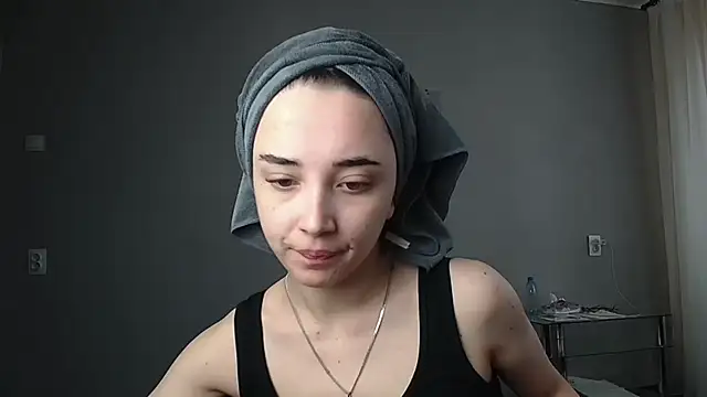 Snapshot of Eva_Gloryy chatting on 03/14/25, 11:23 Eva Gloryy online show from 03/14/25, 11:23