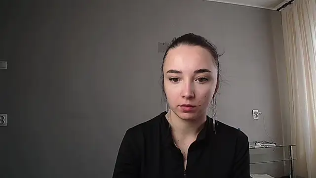 Snapshot of Eva_Gloryy chatting on 03/18/25, 12:25 Eva Gloryy online show from 03/18/25, 12:25
