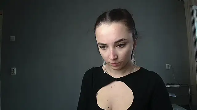 Snapshot of Eva_Gloryy chatting on 03/21/25, 02:29 Eva Gloryy online show from 03/21/25, 02:29