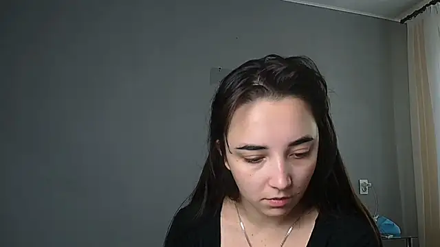 Snapshot of Eva_Gloryy chatting on 10/28/25, 10:08 Eva Gloryy online show from 10/28/25, 10:08