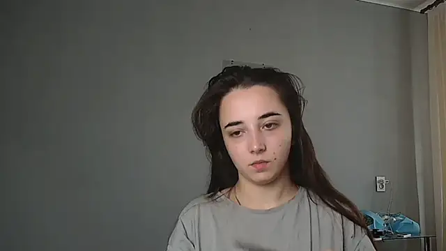 Snapshot of Eva_Gloryy chatting on 10/31/25, 11:11 Eva Gloryy online show from 10/31/25, 11:11