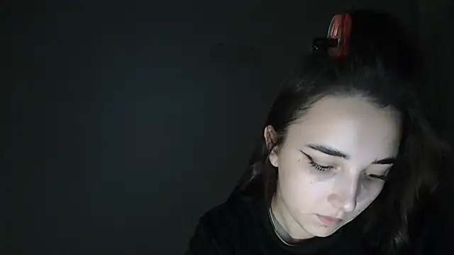 Snapshot of Eva_Gloryy chatting on 11/05/25, 02:50 Eva Gloryy online show from 11/05/25, 02:50