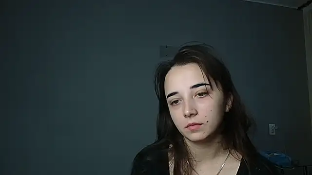 Snapshot of Eva_Gloryy chatting on 11/18/25, 10:20 Eva Gloryy online show from 11/18/25, 10:20