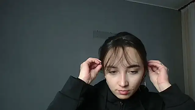 Snapshot of Eva_Gloryy chatting on 11/22/25, 10:25 Eva Gloryy online show from 11/22/25, 10:25