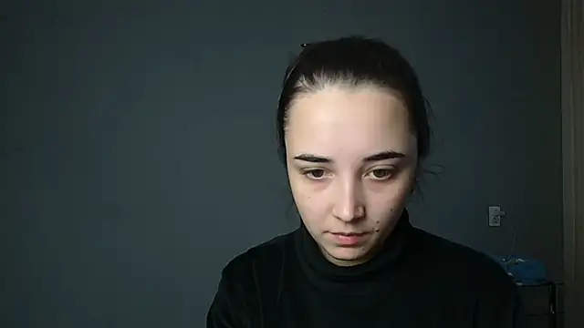 Snapshot of Eva_Gloryy chatting on 11/24/25, 01:22 Eva Gloryy online show from 11/24/25, 01:22