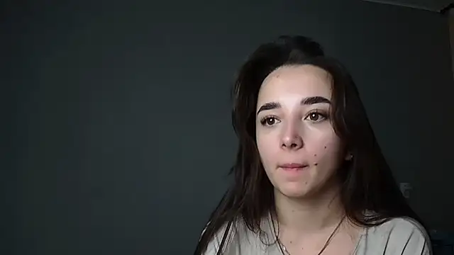 Snapshot of Eva_Gloryy chatting on 12/15/25, 05:39 Eva Gloryy online show from 12/15/25, 05:39