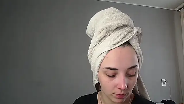 Eva Gloryy online show from 03/05/26, 12:34