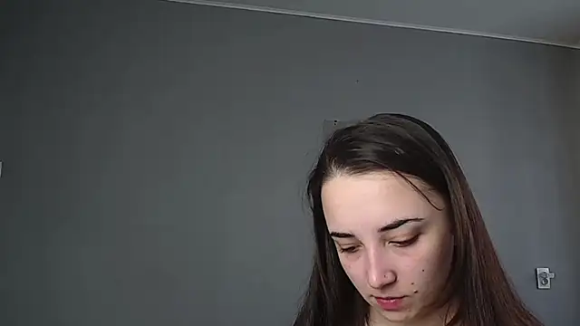 Eva Gloryy online show from 03/15/26, 09:37