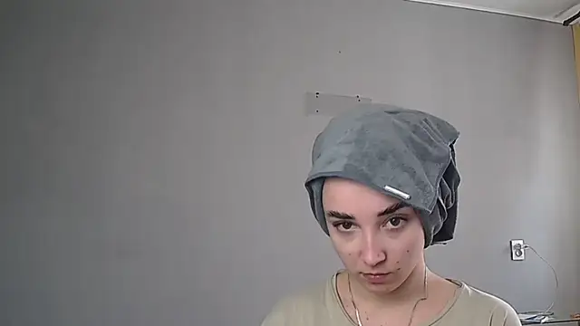 Eva Gloryy online show from 03/22/26, 11:46