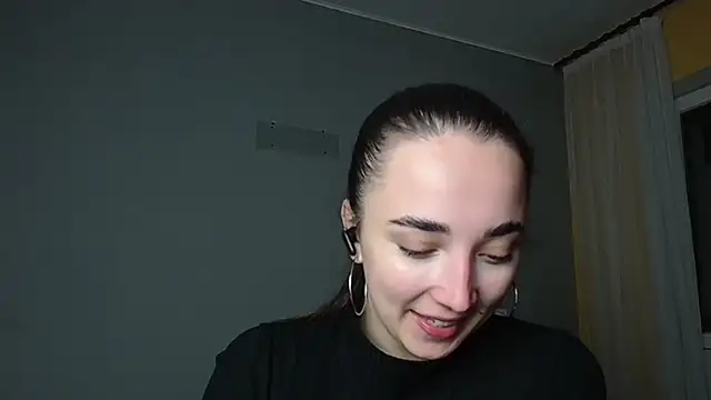 Eva Gloryy online show from 04/28/26, 07:41