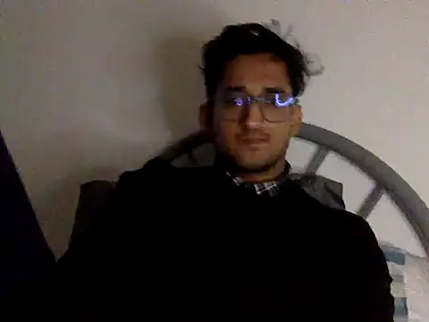 Snapshot of Abdullah07Maxxi chatting on 12/15/25, 12:09 Abdullah07Maxxi online show from 12/15/25, 12:09