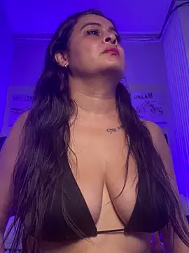 Snapshot of Lili__taylor chatting on 03/02/25, 12:54 Lili taylor online show from 03/02/25, 12:54