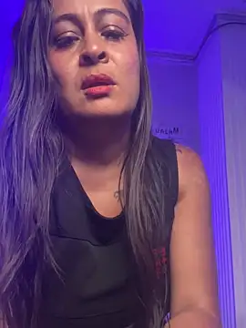 Snapshot of Lili__taylor chatting on 03/13/25, 11:05 Lili taylor online show from 03/13/25, 11:05