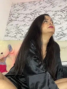 Snapshot of Lili__taylor chatting on 11/20/25, 10:53 Lili taylor online show from 11/20/25, 10:53